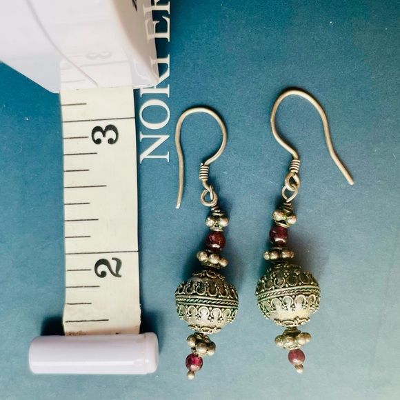 Bohemian Vintage Beaded Dangle Earrings - Picture 5 of 7